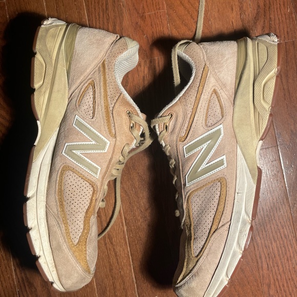 New Balance 990V4 TAN LINSEED - Picture 2 of 5